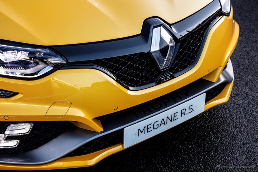 2018 - Essais presse Renault MEGANE IV R.S. TROPHY au Portugal