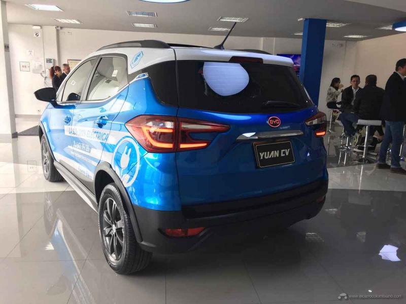 Byd yuan электромобиль
