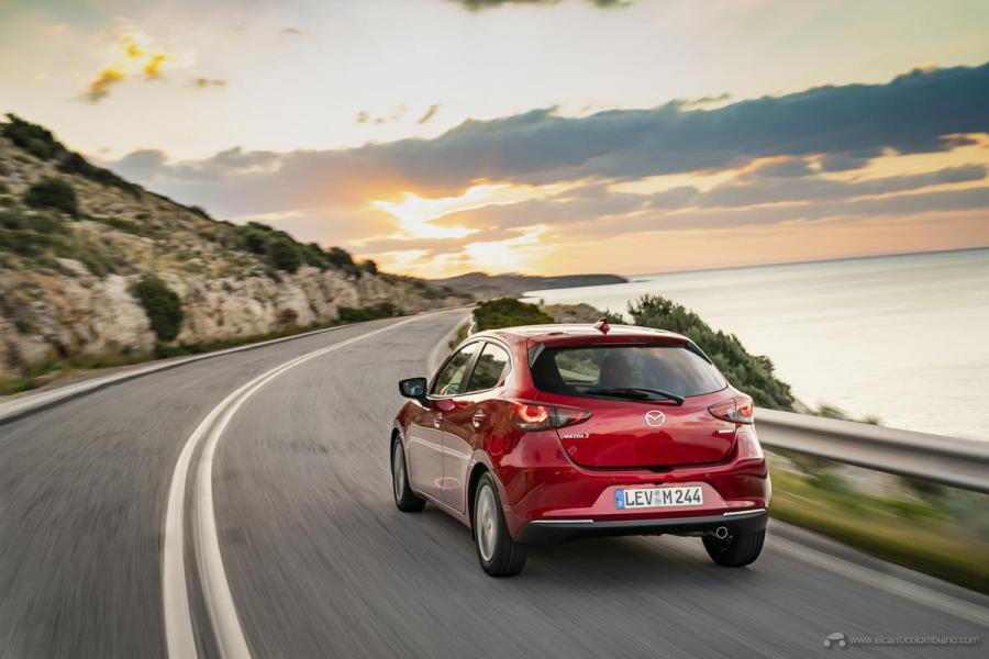 2020-Mazda2_Soul-Red-Crystal_Action_92_hires