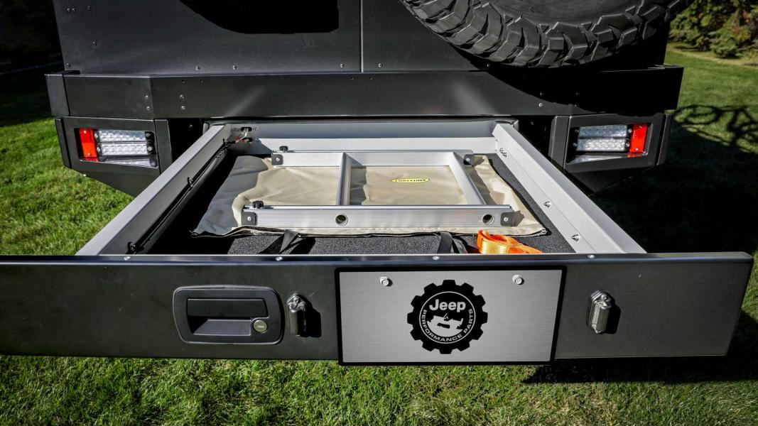 jeep-gladiator-top-dog-concept-drawer