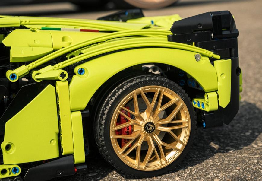 20200601-Lamborghini-Lego-05