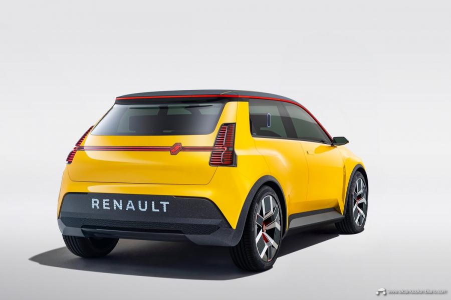 3-2021-Renault-5-Prototype