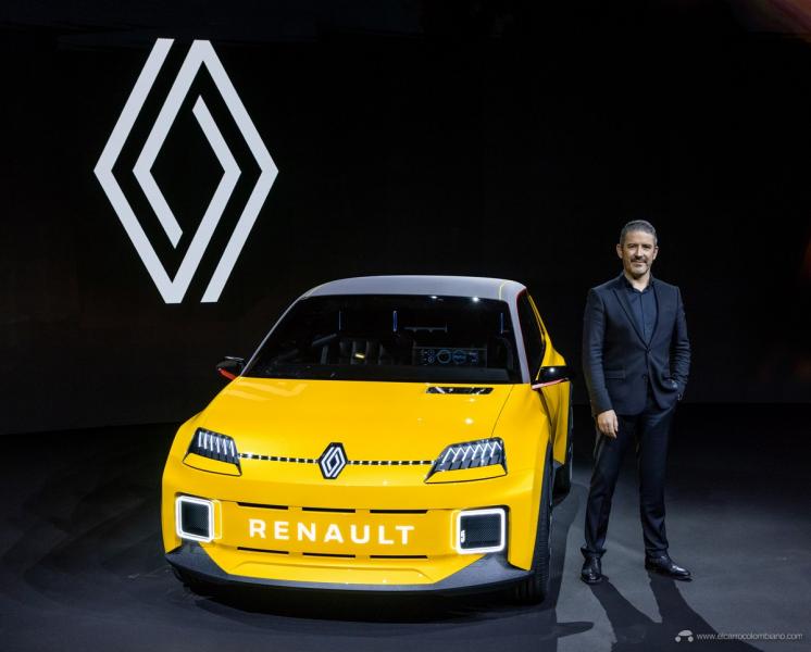 31-2021-Renault-5-Prototype-and-Gilles-VIDAL-designer