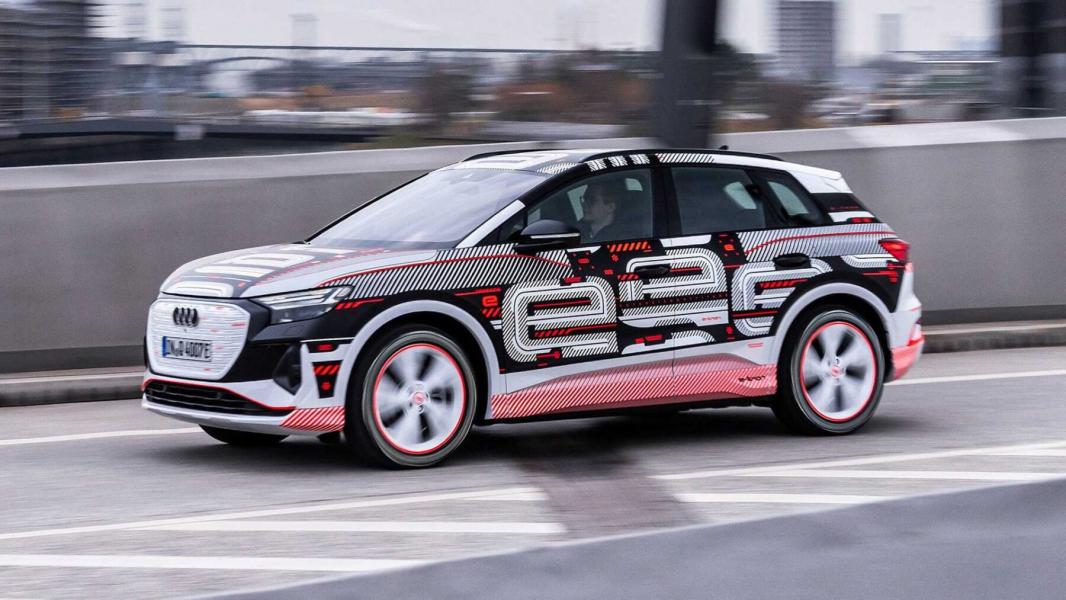 Audi-Q4-e-tron-2021-18