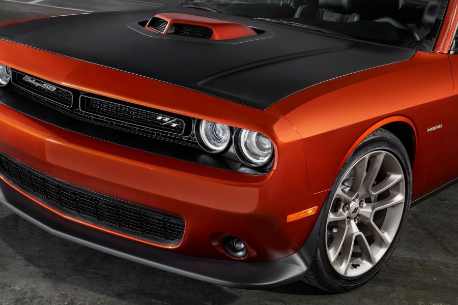 A body-color Shaker hood scoop is standard on all HEMI® V-8 engine powered Challenger R/T, R/T Scat Pack and R/T Scat Pack Widebody models for the 50th Anniversary Edition.