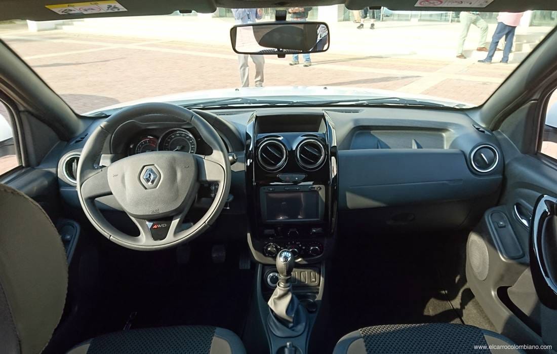 Renault duster 2013 салон