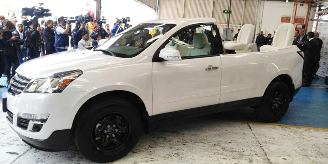 papamovil colombiano, papamovil en colombia, papamovil papa francisco, papa francisco en colombia, chevrolet traverse colombia, chevrolet traverse papamovil