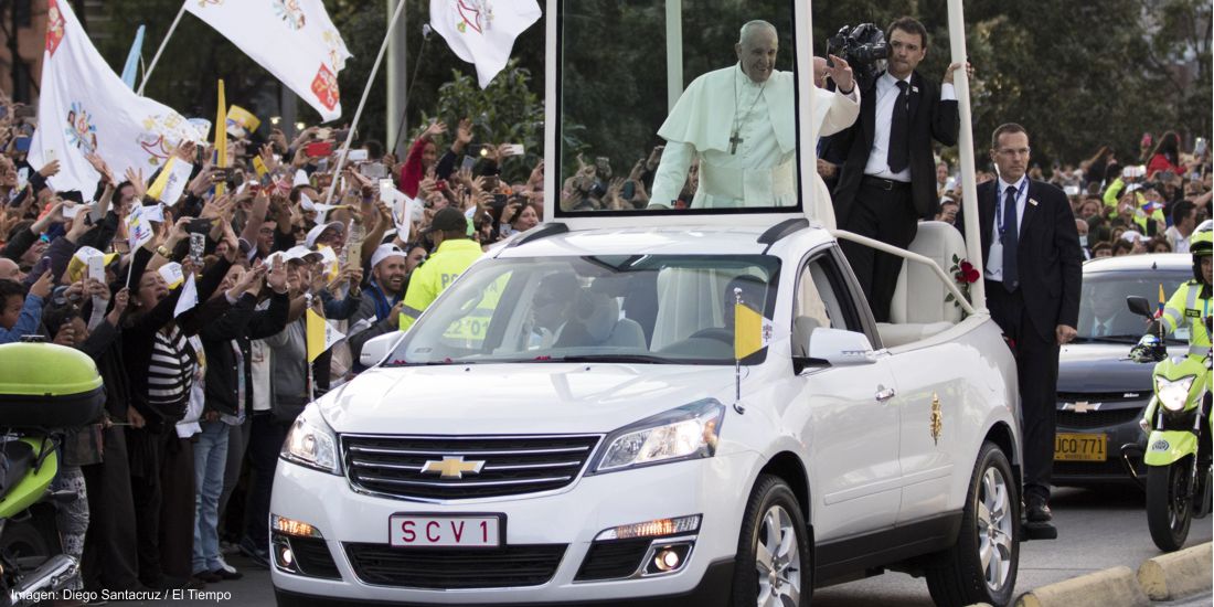 papamovil colombiano, carros del papa en colombia, papa francisco en colombia, el papa en colombia