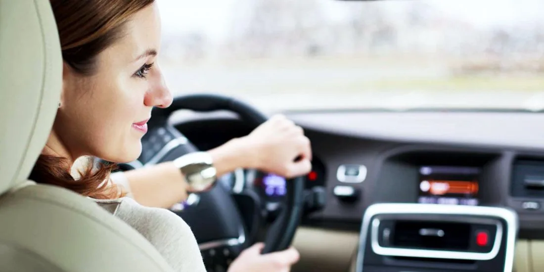 consejos para mujeres, carros para mujeres, carros para mamá, mujeres y autos, autos para mujeres, autos para mamá, día internacional de la mujer, día de la mujer, día de la madre, día de las madres, conduccion mujeres, mujeres conduciendo, consejos de conduccion para mujeres, mujeres al volante