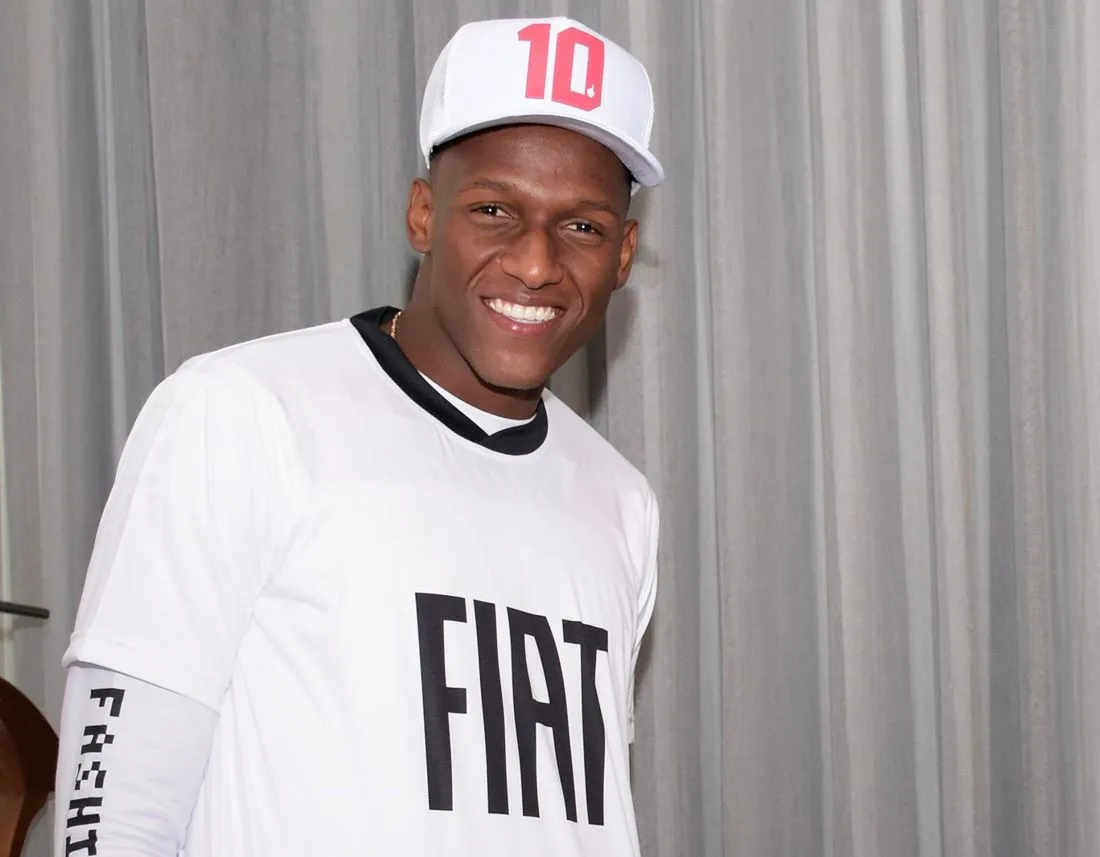 yerry mina, juan guillermo cuadrado, yerry mina embajador fiat, juan guillermo cuadrado embajador jeep, fiat en colombia, jeep en colombia, manada jeep