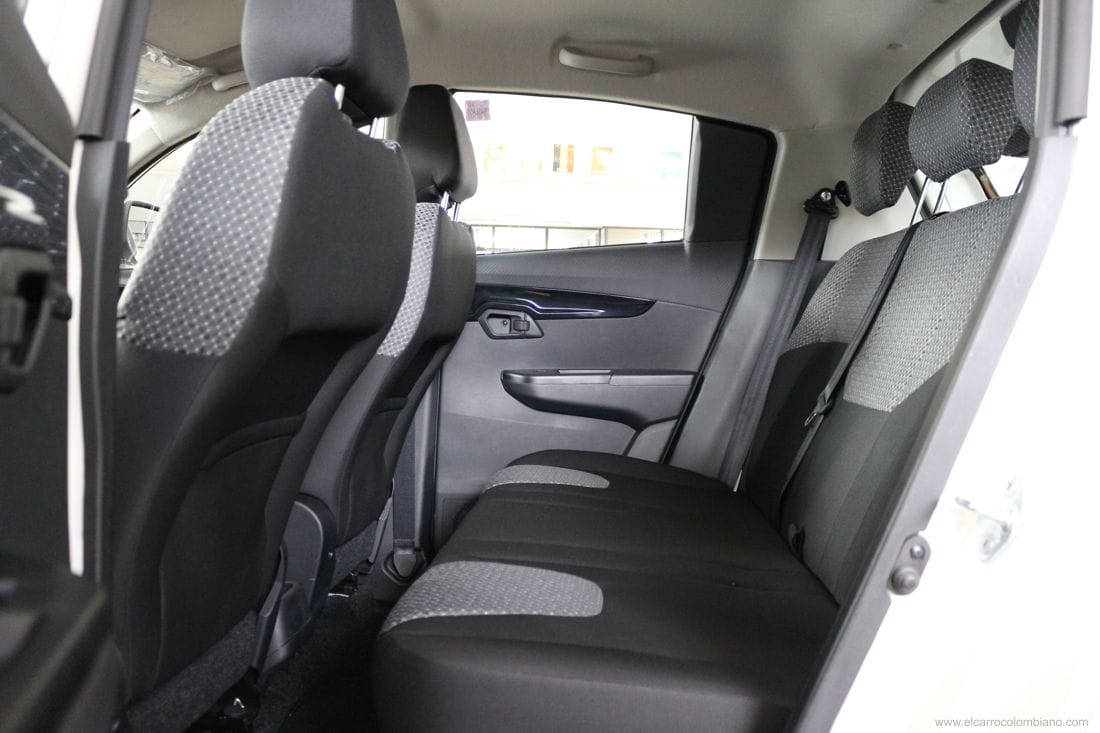 mahindra kuv100, mahindra kuv100 colombia, mahindra kuv100 2018, mahindra kuv100 2019, mahindra kuv100 2018 colombia, mahindra kuv100 2019 colombia, mahindra kuv100 precio colombia, mahindra kuv100 crossover, mahindra kuv100 suv, mahindra kuv100 comentarios, mahindra kuv100 test drive, mahindra kuv100 prueba, mahindra kuv100 caracteristicas, mahindra kuv100 autocom, fersautos bucaramanga, fersautos cucuta