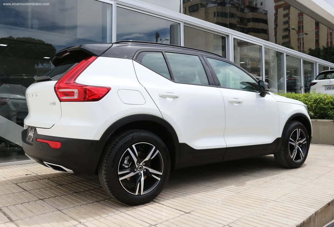 volvo xc40 colombia, volvo xc40 precio colombia, volvo xc40 versiones colombia, volvo xc40, volvo xc40 t4 momentum, volvo xc40 t4 r-design, volvo xc40 t5 r-design, volvo xc40 2019, volvo xc40 2019 colombia, volvo xc40 t4, volvo xc40 t5, volvo xc40 caracteristicas, volvo xc40 especificaciones colombia, volvo xc40 fotos, volvo xc40 imagenes