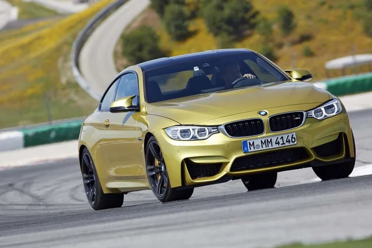BMW, BMW M4, BMW M4 Coupe, BMW M4 Colombia, BMW M4 precio, BMW M4 lanzamiento, BMW M4 Salon de Bogota, BMW Salon de Bogota, BMW M4 imagenes, BMW M Performance Parts, Coupe de BMW, nuevo BMW