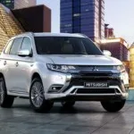mitsubishi outlander phev, mitsubishi outlander phev suv verde del año, mitsubishi outlander phev green car awards, mitsubishi outlander phev green car journal, mitsubishi outlander phev suv del año, mitsubishi outlander phev premio, mitsubishi outlander phev caracteristicas, mitsubishi outlander phev motor, mitsubishi outlander phev desempeño, mitsubishi outlander phev imagenes, mitsubishi outlander phev fotos