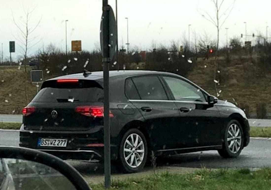 volkswagen golf 8, volskwagen golf 2020, volkswagen golf mk viii, volkswagen golf viii, volkswagen golf 8 fotos espia, volkswagen golf 8 fotos espia en mcdonalds, volkswagen golf 8 caracteristicas, volkswagen golf 8 fotos, volkswagen golf 8 primeros datos