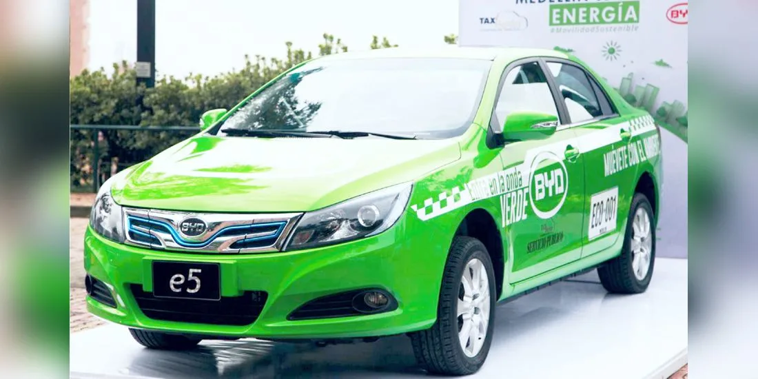 primer taxi electrico en medellin, byd e5, taxi electrico en medellin, byd e5 taxi electrico, byd electricos, byd colombia, byd medellin, autos electricos en medellin, carros electricos en medellin, movilidad sostenible en medellin, taxis electricos en medellin, byd antioquia, taxi electrico tax belen, byd e5 colombia