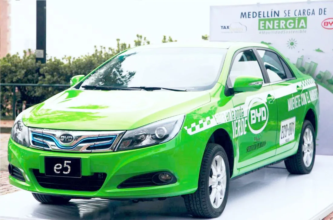 primer taxi electrico en medellin, byd e5, taxi electrico en medellin, byd e5 taxi electrico, byd electricos, byd colombia, byd medellin, autos electricos en medellin, carros electricos en medellin, movilidad sostenible en medellin, taxis electricos en medellin, byd antioquia, taxi electrico tax belen, byd e5 colombia