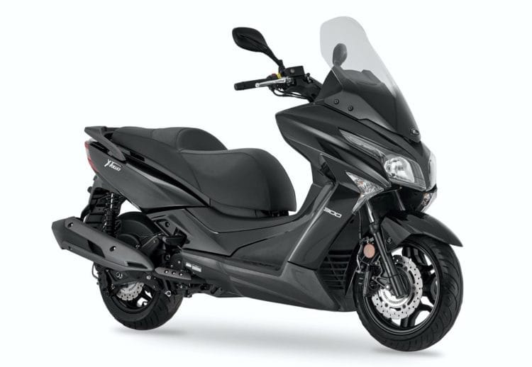 kymco xtown 300, kymco xtown 300 colombia, kymco xtown 300 precio colombia, kymco xtown 300 caracteristicas, kymco xtown 300 dimensiones, kymco xtown 300 ficha tecnica, kymco xtown 300 auteco, auteco kymco xtown 300, kymco xtown 300 2020, kymco xtown 300 2020 colombia, kymco xtown 300 frenos abs, motos con frenos abs en colombia