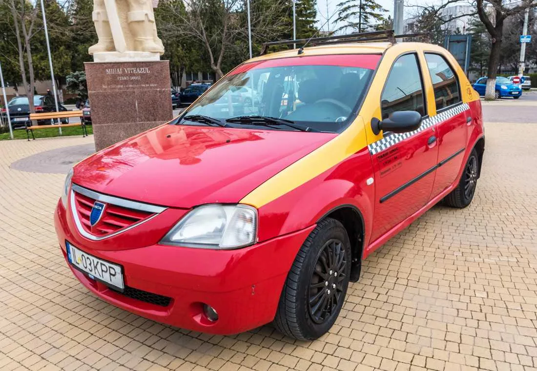 dacia logan, dacia logan 1 millon de kilometros, autos de 1 millon de kilometros, renault logan, fiabilidad renault logan, fiabilidad dacia logan, fiabilidad dacia, que tan fiables son los coches dacia, dacia logan que recorrio 1 millon de kilometros, dacia logan taxi, renault logan taxi