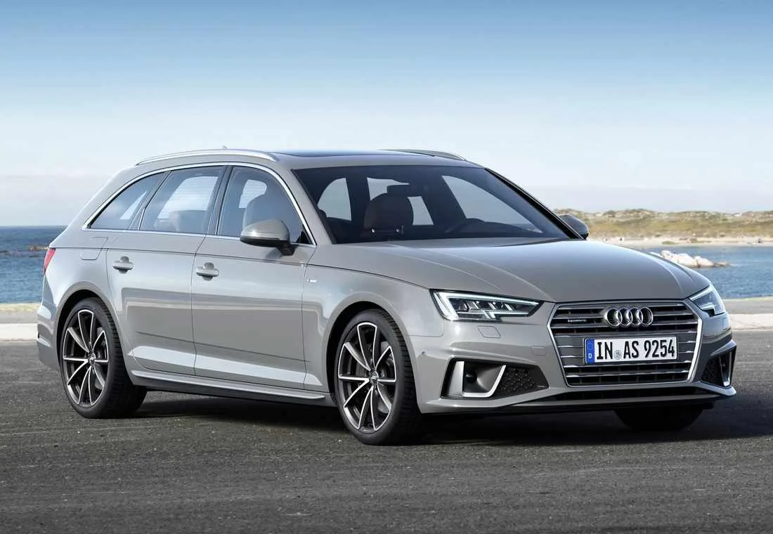 audi a4, historia audi a4, 25 años del audi a4, audi a4 generaciones, audi a4 colombia, audi a4 2020, audi a4 2019, audi a4 1995, audi a4 2001, audi a4 2005, audi a4 2009, audi a4 2016