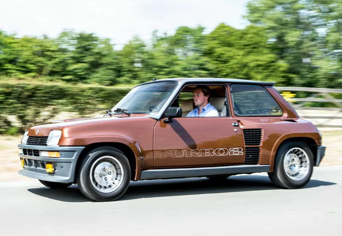 renault 5 turbo 2, renault 5 turbo 2 1983, renault 5 turbo 2 subasta, renault 5 turbo 2 100.000 euros, renault 5 turbo 2 original, renault 5 turbo, renault 5 turbo 1983, renault 5 turbo ficha tecnica, renault 5 turbo 2 1983 fotos