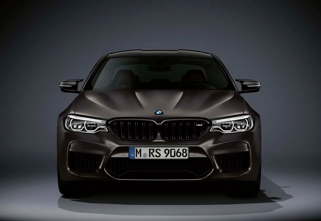 bmw m5 edition 35 years, bmw m5 edition 35 years caracteristicas, bmw m5 edition 35 years edicion especial, bmw m5 edition 35 years especificaciones, bmw m5 edition 35 years motor, bmw m5 edition 35 years interior, bmw m5 edition 35 years exterior, bmw m5 edition 35 years imagenes, bmw m5 edition 35 years fotos, bmw m5 edition 35 years ficha tecnica, bmw m5 edition 35 years lanzamiento, bmw m5 edition 35 years unidades, bmw m5 edition 35 years 350 unidades, bmw m5 aniversario, bmw m5 35 años, bmw m5 edicion especial, bmw m5 edicion de aniversario