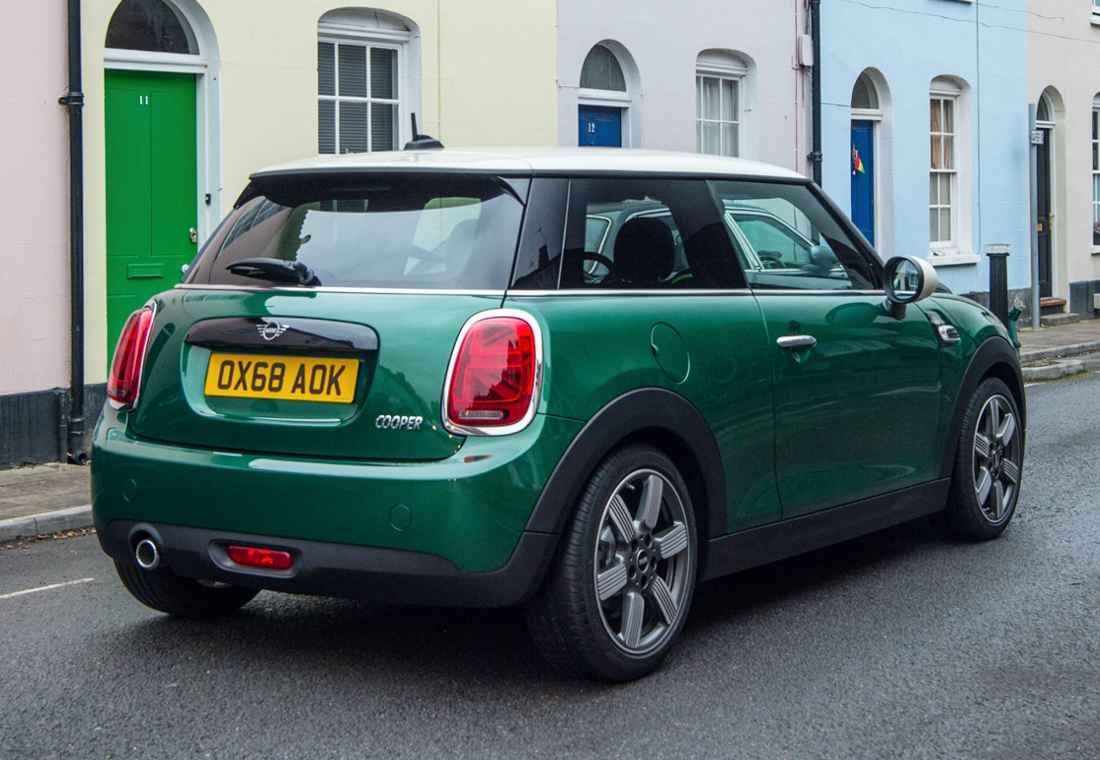 mini 60 years edition, mini 60 years edition colombia, mini 60 years edition precio, mini 60 years edition precio colombia, mini 60 years edition 1.5 twinpower turbo, mini 60 years edition 2.0 twinpower turbo, mini 60 years edition 2019, mini 60 years edition caracteristicas, mini 60 years edition versiones, mini 60 years edition ficha tecnica, mini 60 years edition equipamiento, mini 60 years edition especificaciones