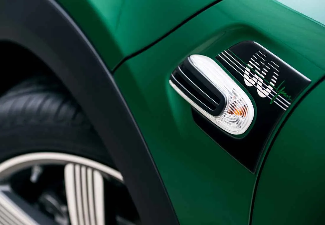 mini 60 years edition, mini 60 years edition colombia, mini 60 years edition precio, mini 60 years edition precio colombia, mini 60 years edition 1.5 twinpower turbo, mini 60 years edition 2.0 twinpower turbo, mini 60 years edition 2019, mini 60 years edition caracteristicas, mini 60 years edition versiones, mini 60 years edition ficha tecnica, mini 60 years edition equipamiento, mini 60 years edition especificaciones