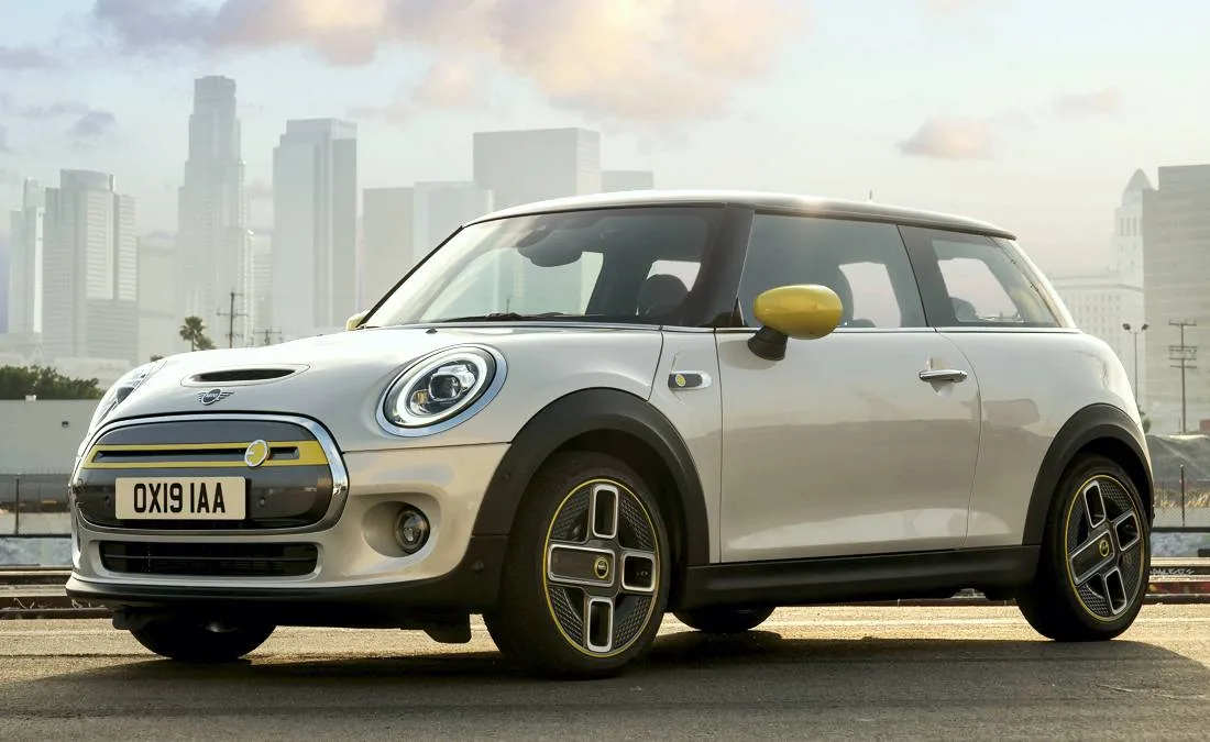 mini cooper se, mini electric, mini cooper se 2020, mini cooper se electrico, mini electrico, mini electrico colombia, mini electrico autonomia, mini cooper se autonomia, mini cooper se caracteristicas, mini cooper se ficha tecnica, mini electrico ficha tecnica, mini electrico caracteristicas