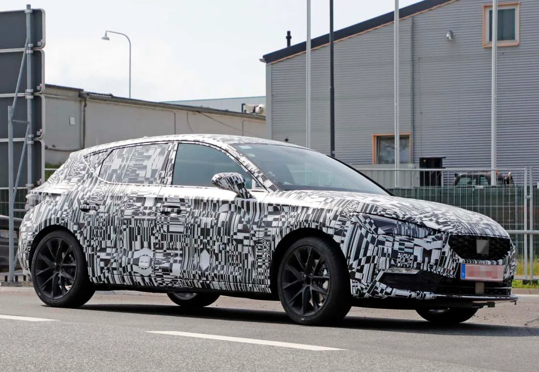 seat leon 2020, seat leon 2020 imagenes, seat leon 2020 fotos, seat leon 2020 fotos espia, seat leon 2020 primeros datos, seat leon 2020 caracteristicas, seat leon 2020 novedades, seat leon 2020 motor, seat leon 2020 hibrido enchufable, seat leon sedan 2020, seat leon sedan, seat leon 2020 ficha tecnica, seat leon 2020 lenguaje de diseño, seat leon 2020 diseño, seat leon 2020 especificaciones, nuevo seat leon