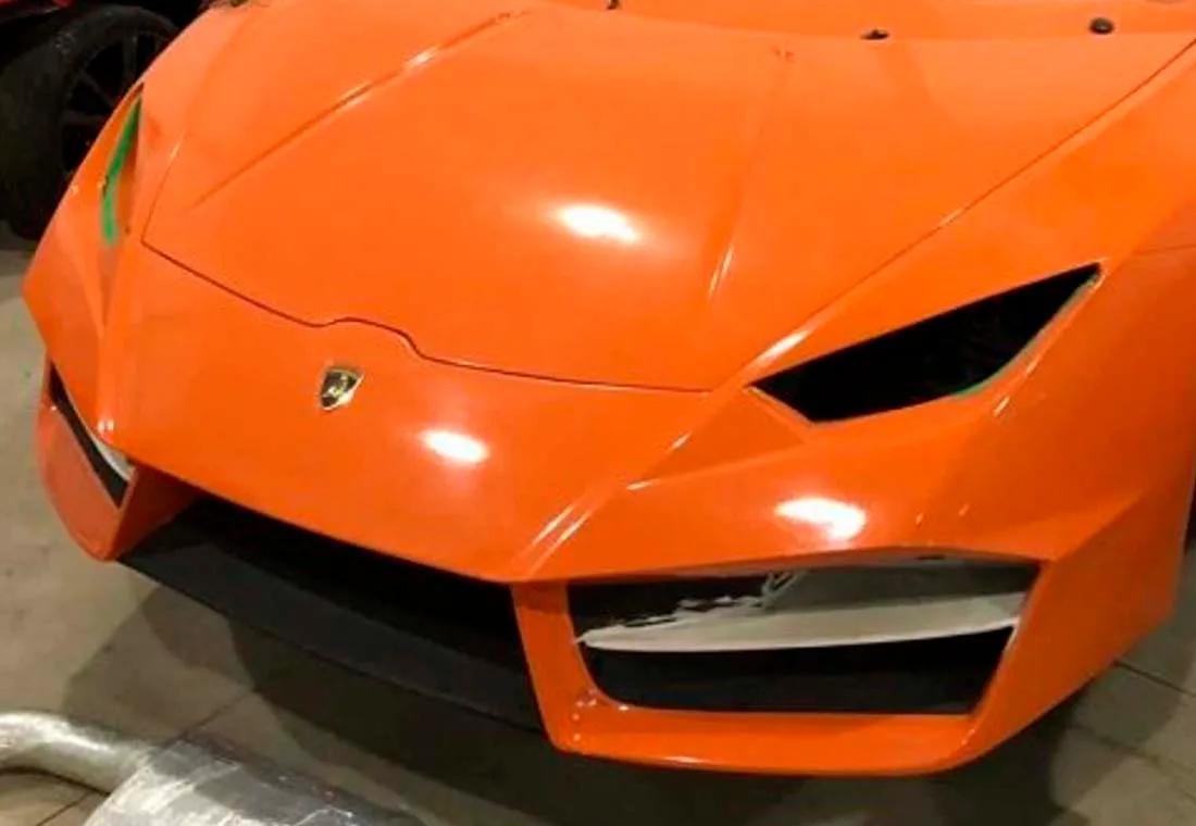 lamborghini y ferrari, lamborghini y ferrari brasil, lamborghini y ferrari copias, lamborghini y ferrari piratas, taller ilegal lamborghini y ferrari, taller ilegal lamborghini, fabrica ilegal lamborghini, fabrica ilegal ferrari, ferrari pirata, lamborghini pirata, ferrari copia, lamborghini copia, lamborghini santa catarina, ferrari santa catarina, lamborghini brasil, ferrari brasil