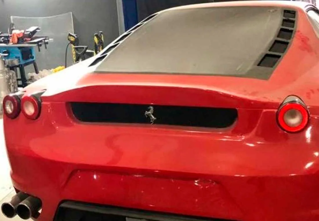 lamborghini y ferrari, lamborghini y ferrari brasil, lamborghini y ferrari copias, lamborghini y ferrari piratas, taller ilegal lamborghini y ferrari, taller ilegal lamborghini, fabrica ilegal lamborghini, fabrica ilegal ferrari, ferrari pirata, lamborghini pirata, ferrari copia, lamborghini copia, lamborghini santa catarina, ferrari santa catarina, lamborghini brasil, ferrari brasil