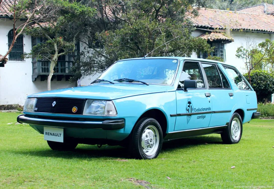 renault-sofasa, historia de renault-sofasa, campaña renault 50 años en colombia, renault en colombia, historia de renault en colombia, comerciales de renault en colombia, modelos historicos de renault en colombia, renault 4 en colombia, renault 9 en colombia, renault kwid, renault 12 colombia, renault 18 colombia, renault 6 colombia