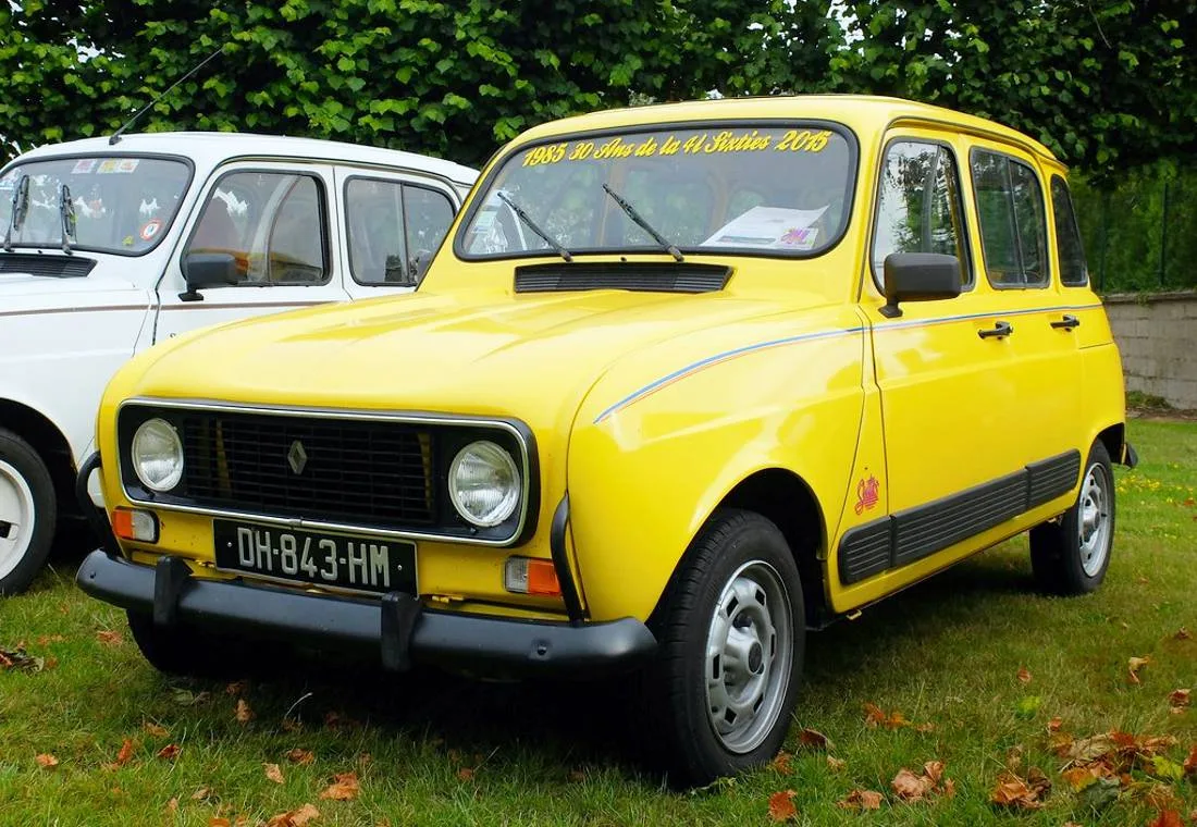 renault 4 sixties, renault 4, renault 4 colombia, renault 4 sixties 1985, renault 4 sixties serie limitada, renault 4 sixties serie especial, renault 4 sixties caracteristicas, renault 4 sixties fotos, renault 4 sixties imagenes, renault 4 sixties frances, renault 4 sixties colombia, renault 4 sixties equipamiento, renault 4 colombiano