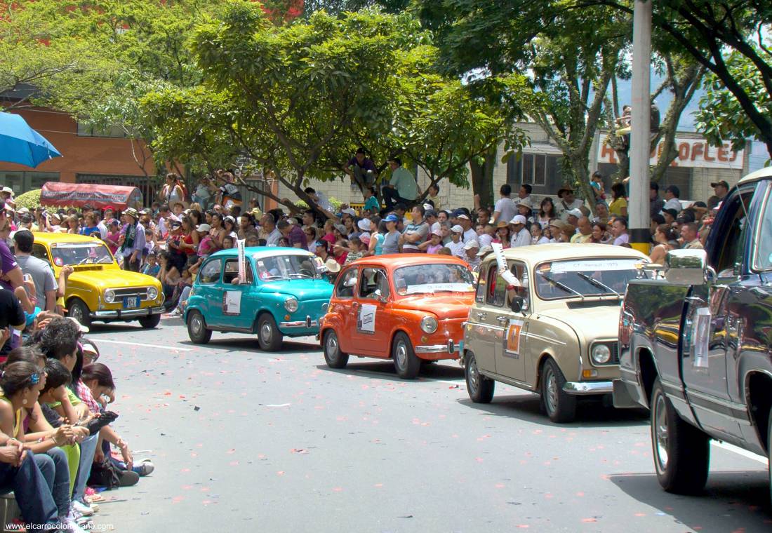 Desfile de Autos Clásicos y Antiguos de Medellín, Desfile de Autos Clásicos y Antiguos de Medellín 2019, Desfile de Autos Clásicos y Antiguos de Medellín agosto 2019, Desfile de Autos Clásicos y Antiguos de Medellín renault, Desfile de Autos Clásicos y Antiguos de Medellín renault-sofasa, desfile de autos clasicos medellin, recorrido desfile de autos clasicos de medellin 2019, 50 años de renault-sofasa, renault en colombia, historia de renault en colombia, feria de las flores medellin 2019