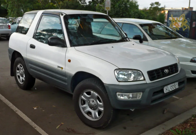 Toyota RAV4, Toyota RAV4 25 años, Toyota RAV4 historia, quinta generación de Toyota rav4, Toyota rav4 todas las generaciones, Toyota Rav 4 características, Toyota Rav4 fotos, Toyota Rav4 precios en colombia