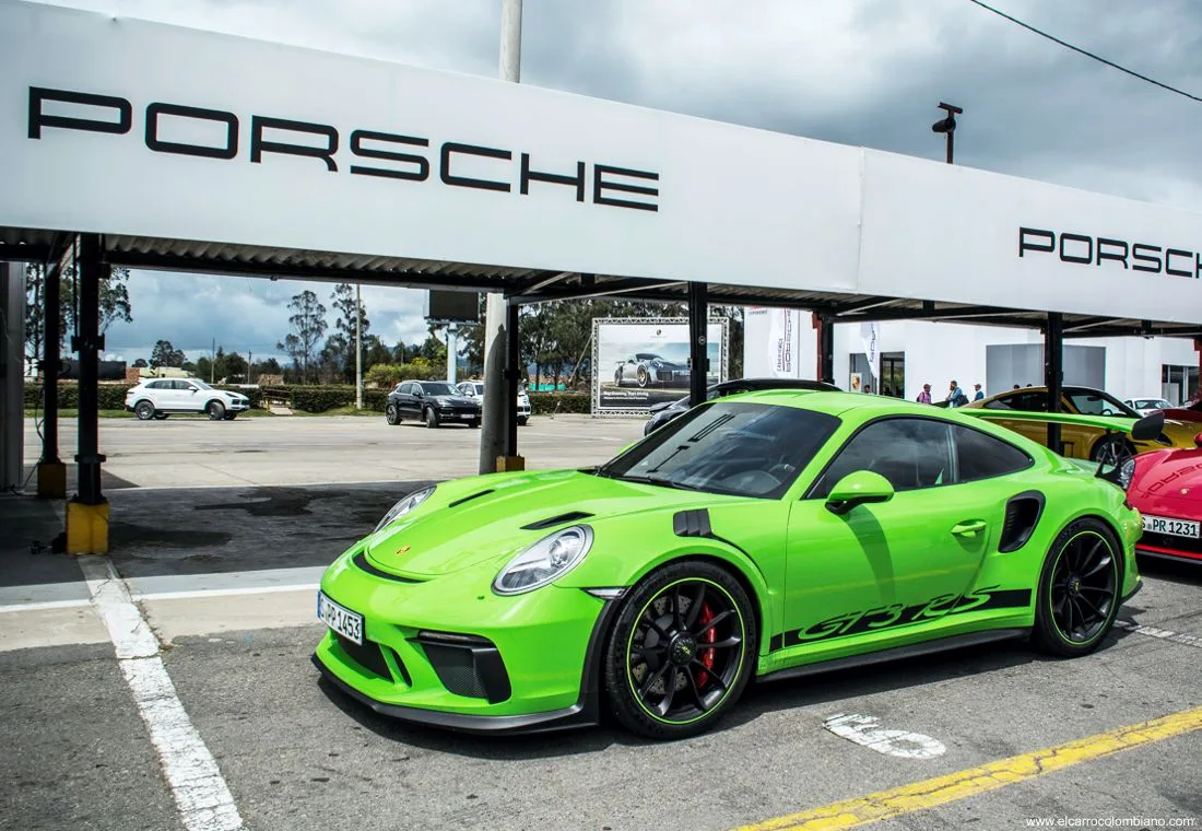 autos porsche en colombia, autos deportivos porsche en colombia, carros deportivos en colombia, porsche world roadshow 2019, porsche world roadshow 2019 colombia, porsche pruebas en autodromo de tocancipa, porsche 911 colombia, porsche macan colombia, porsche panamera colombia, porsche cayenne colombia, porsche cayenne coupe colombia, porsche 718 boxster colombia, porsche 718 cayman colombia, carros deportivos, fotos de carros deportivos en colombia