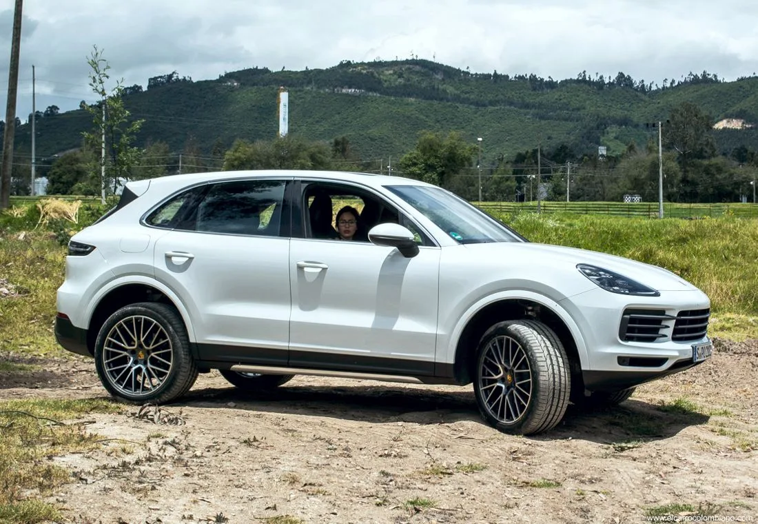 autos porsche en colombia, autos deportivos porsche en colombia, carros deportivos en colombia, porsche world roadshow 2019, porsche world roadshow 2019 colombia, porsche pruebas en autodromo de tocancipa, porsche 911 colombia, porsche macan colombia, porsche panamera colombia, porsche cayenne colombia, porsche cayenne coupe colombia, porsche 718 boxster colombia, porsche 718 cayman colombia, carros deportivos, fotos de carros deportivos en colombia