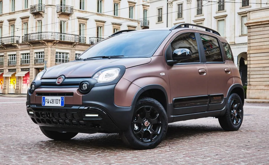 fiat panda, fiat panda trussardi, fiat panda trussardi caracteristicas, fiat panda trussardi ficha tecnica, fiat panda trussardi 2020, fiat panda trussardi fotos, fiat panda trussardi imagenes, fiat panda trussardi equipamiento, fiat panda trussardi colombia, fiat panda colombia, nuevos fiat en colombia, nuevos modelos fiat, fiat modelo 2020, fiat modelo 2020 en colombia