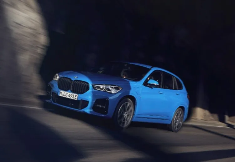 BMW X1 xDrive 25e, BMW híbrida, X1 hibrida, SUVs de lujo híbridas, SUVs hibridas, Camionetas hibridas, BMW X1 hibrida fotos, BMW X1 hibrida Caracteristicas, BMW X1 hibrida lanzamiento, camionetas hibridas de bmw características, Camionetas hibridas de bmw fotos, BMW X1 xDrive 25e Colombia, BMW X1 xDrive 25e características