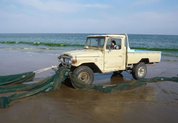 Toyota, Land Cruiser, Toyota Land Cruisre, Carros, Camionetas, Todo terrenos, 4x4, SUV, Land Cruiser datos, Land Cruiser diez millones, Land Cruiser fotos, Cuántas Land Cruiser hay en el mundo, Land Cruiser Colombia, Land cruiser precio, Land Cruiser precio Colombia, Land Cruiser historia