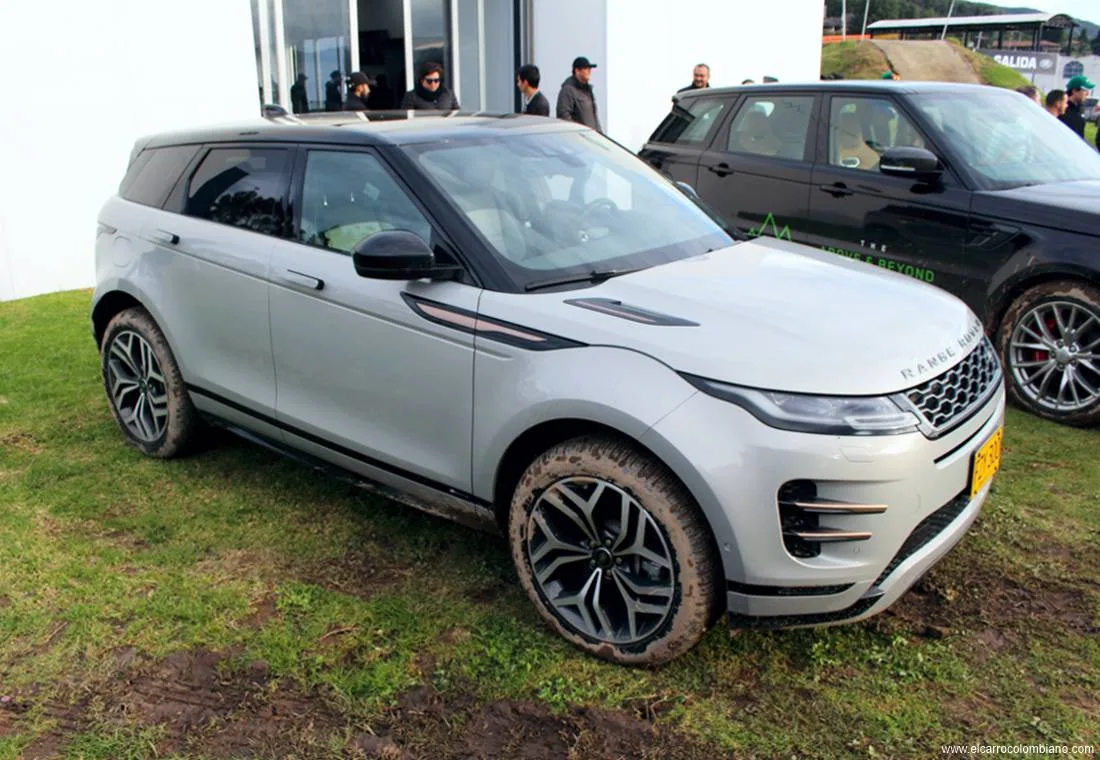 range rover evoque, range rover evoque colombia, range rover evoque 2020, range rover evoque 2020 colombia, range rover evoque precio, range rover evoque precio colombia, range rover evoque 2020 precio colombia, range rover evoque caracteristicas, range rover evoque ficha tecnica, range rover evoque 2020 ficha tecnica, range rover evoque equipamiento, range rover evoque 2020 equipamiento, range rover evoque mhev, range rover evoque micro-hibrido, range rover evoque r-dynamic, range rover evoque first edition, range rover evoque 2020 dimensiones, range rover evoque 2020 capacidades, camioneta range rover evoque 2020, range rover evoque nueva, camionetas land rover colombia
