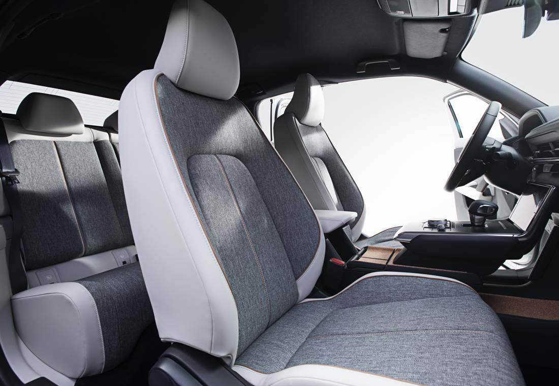 mazda mx-30, mazda mx-30 caracteristicas, mazda mx-30 ficha técnica, mazda mx-30 dimensiones, mazda mx-30 autonomia, mazda mx-30 colombia, mazda electrico, primer mazda electrico, mazda suv electrico, mazda electrico colombia, mazda mx-30 precio, mazda mx-30 precio colombia, mazda mx-30 electrico, mazda electrico precio, mazda electrico precio colombia