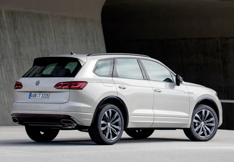 volkswagen touareg R, volkswagen touareg, volkswagen hibrido, volkswagen, carros hibridos, suv, suv alta gama, suv hibridos, volkswagen r