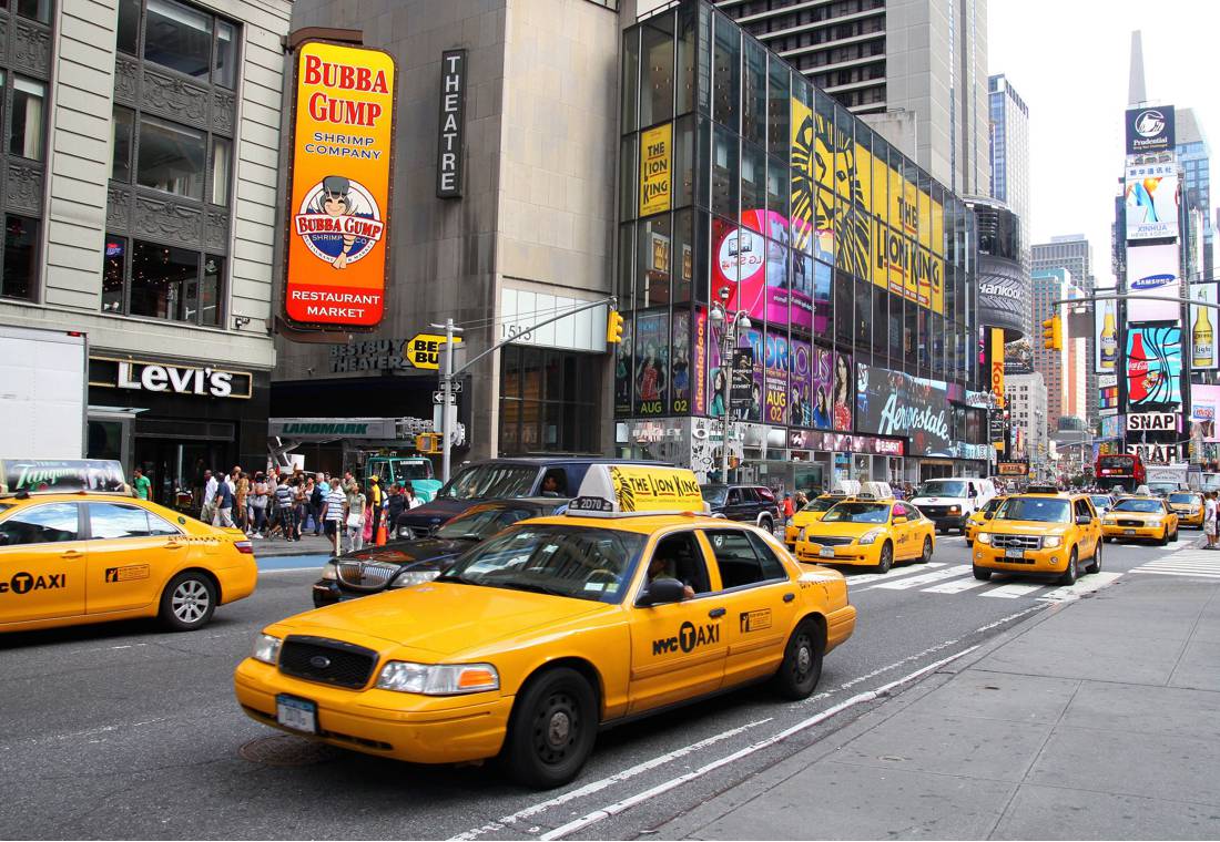 tesla model 3, tesla model 3 taxi, tesla model 3 yellow cab, tesla model 3 taxi new york, tesla model 3 taxi cab, tesla model 3 taxi nueva york, tesla model 3 taxi new york, taxi electrico, taxis electricos