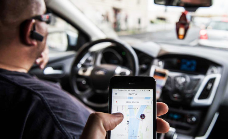 Uber, apps, aplicaciones, tasa dinamica, uber batería baja, servicio de transporte
