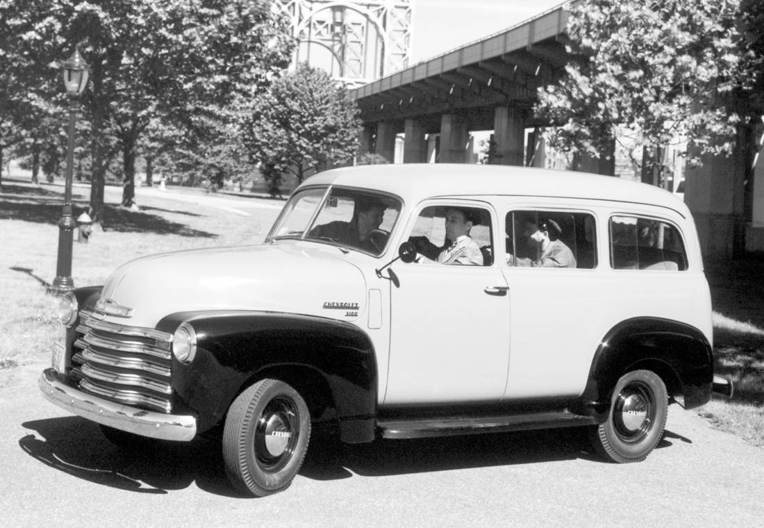 chevrolet suburban, chevrolet suburban 2020, chevrolet suburban 2019, chevrolet suburban 1935, historia chevrolet suburban, chevrolet suburban camioneta, chevrolet suburban clasica, chevrolet suburban antigua, chevrolet suburban colombia, chevrolet suburban generaciones, suv mas antigua del mundo, carro mas antiguo del mundo, vehiculo mas antiguo del mundo