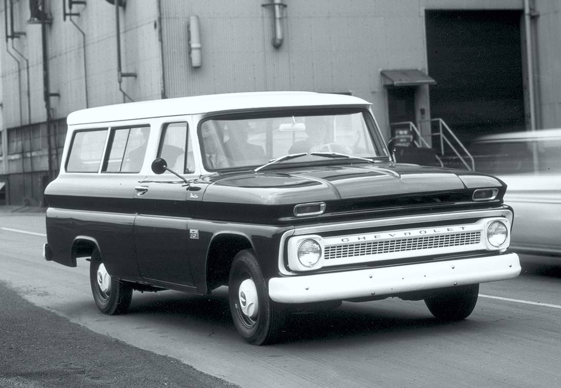 chevrolet suburban, chevrolet suburban 2020, chevrolet suburban 2019, chevrolet suburban 1935, historia chevrolet suburban, chevrolet suburban camioneta, chevrolet suburban clasica, chevrolet suburban antigua, chevrolet suburban colombia, chevrolet suburban generaciones, suv mas antigua del mundo, carro mas antiguo del mundo, vehiculo mas antiguo del mundo