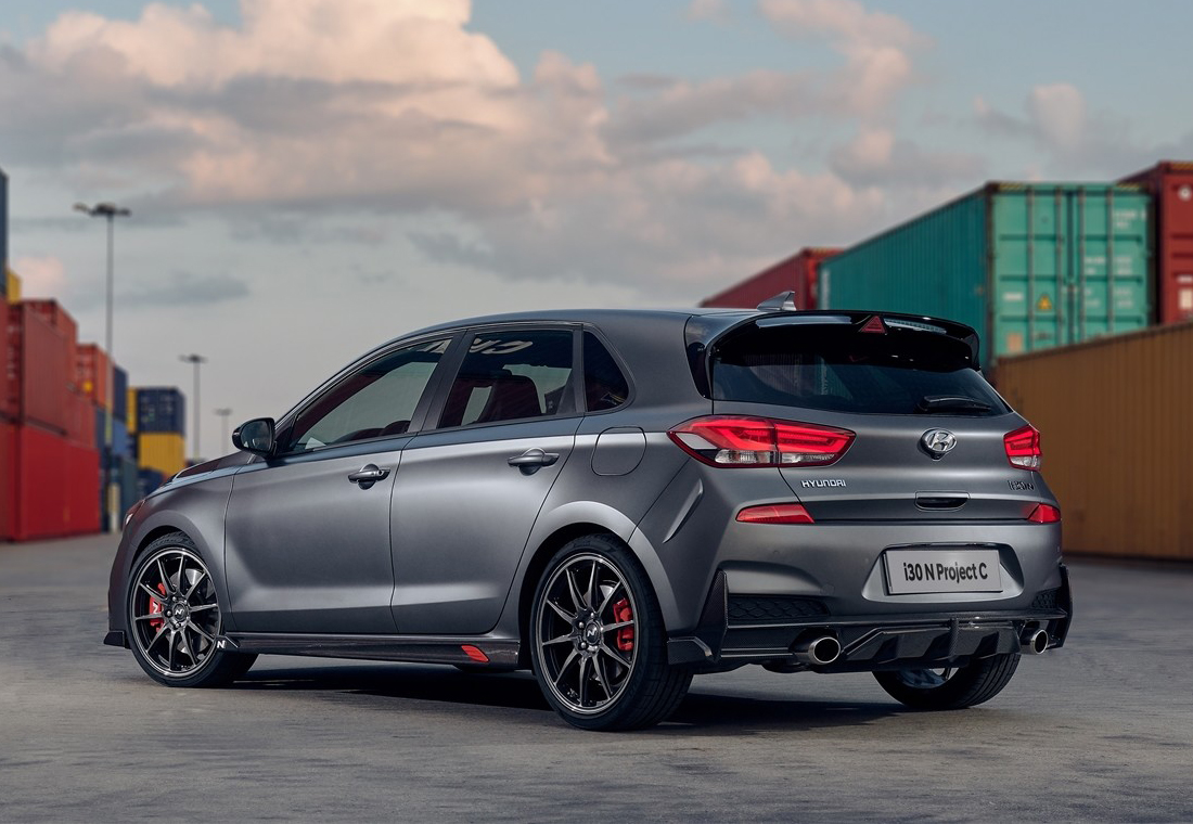 Otto Mobile 1:18 - Coche a escala - Hyundai I30 N Project C - 2017 - Donkergrijs Metallic
