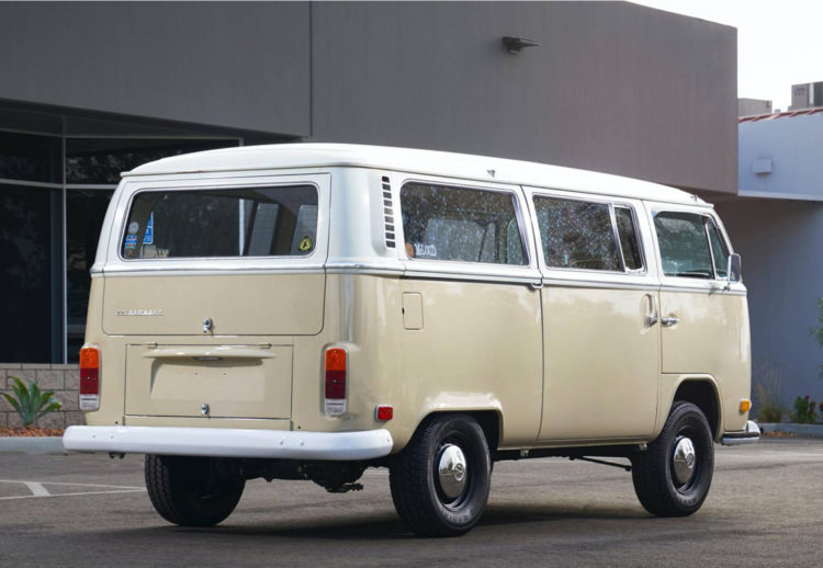 volkswagen e-bus tipo 2 1972, volkswagen bus tipo 2 1972, bus tipo 2 1972, volkswagen, volkswagen clásicos, clasicos electricos, modificaciones de autos, autos antiguos electricos, autos modificados